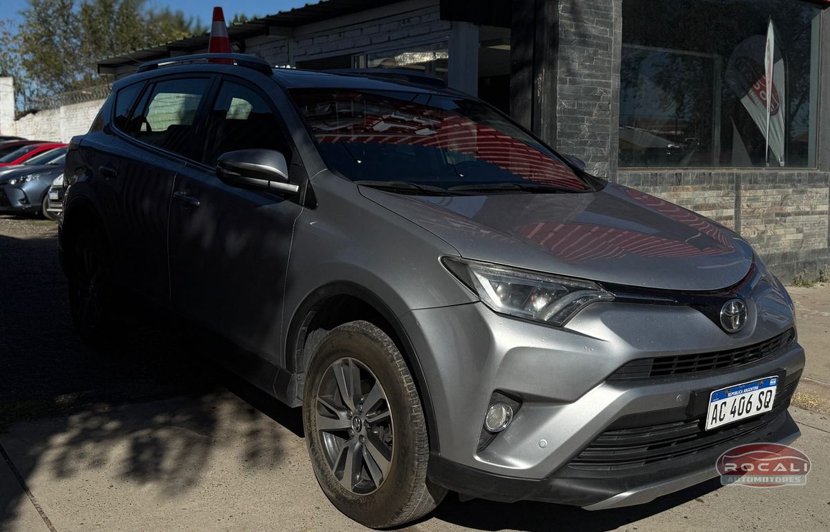 Toyota RAV4 4X2 VX usado en Neuquén