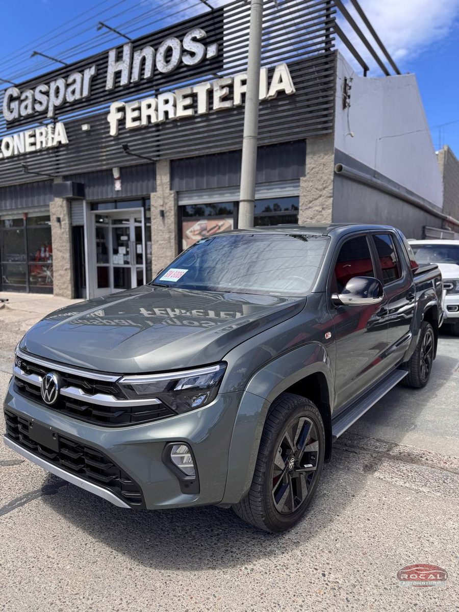 Volkswagen Amarok V6 30TD 4X4 DC AT Hero usado en Comodoro Rivadavia
