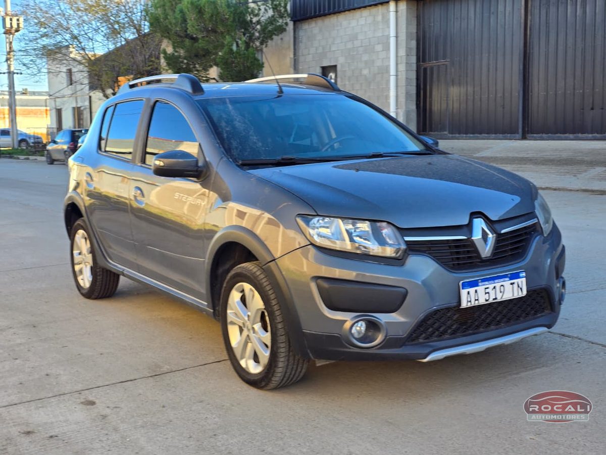 Renault NUEVO SANDERO STEPWAY PRIVILEGE usado en Comodoro Rivadavia