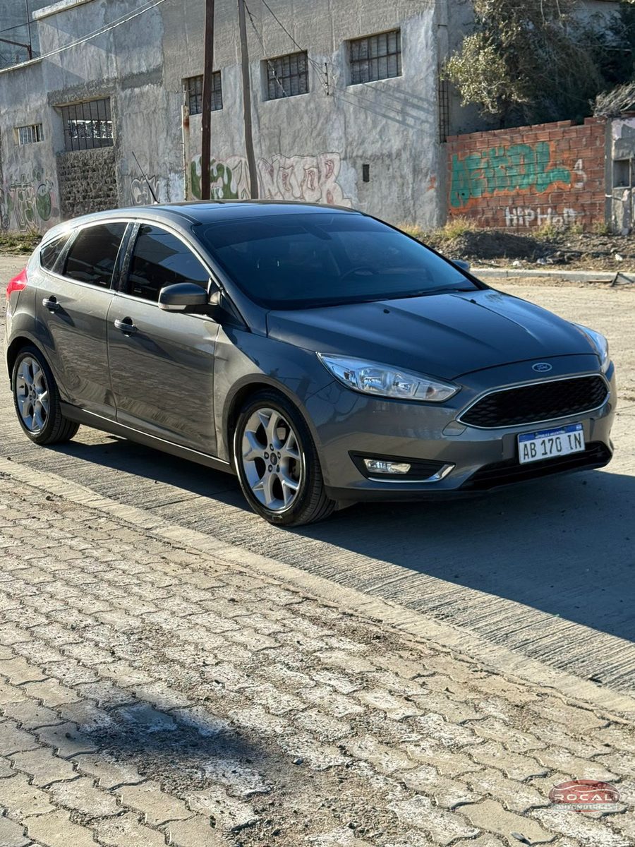 Ford FOCUS usado en Comodoro Rivadavia