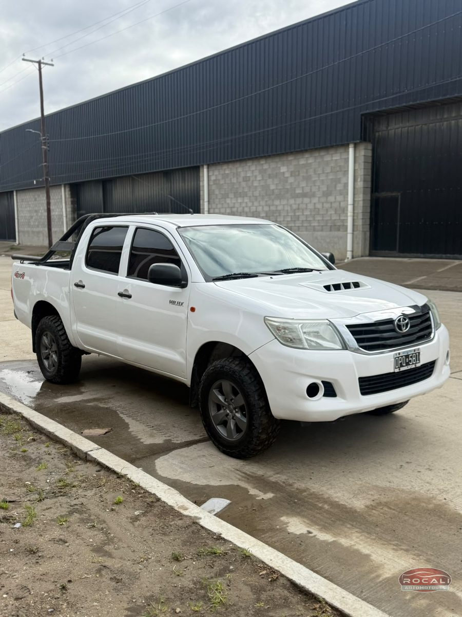 Toyota HILUX DX 2.5 4X4 usado en Comodoro Rivadavia